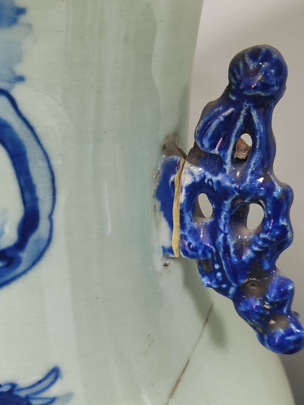 古玩陶瓷花鳥紋青花瓶拍賣,當(dāng)前價格3500元