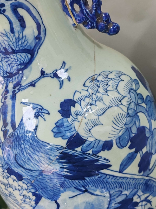古玩陶瓷花鳥紋青花瓶拍賣,當(dāng)前價格3500元