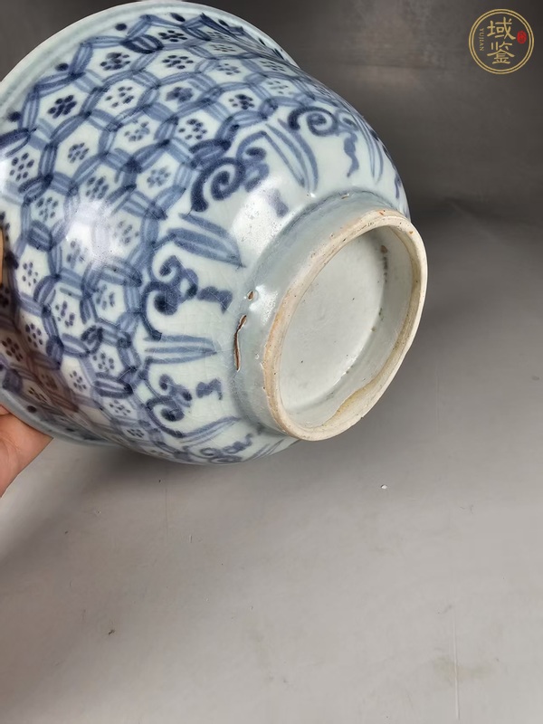 古玩陶瓷龜背錦地紋青花碗真品鑒賞圖