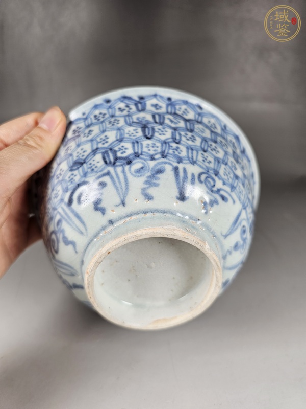 古玩陶瓷龜背錦地紋青花碗真品鑒賞圖
