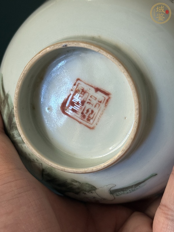 古玩陶瓷仕女紋粉彩碗真品鑒賞圖