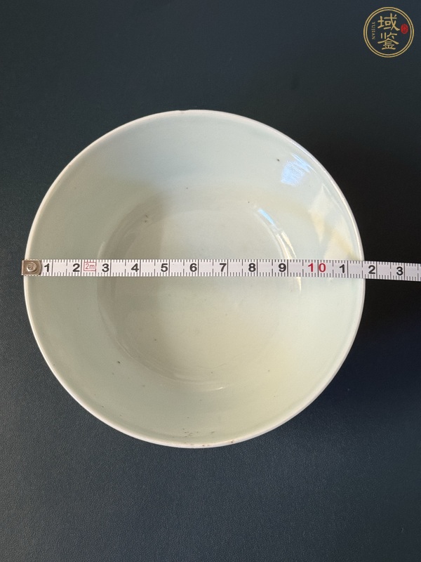 古玩陶瓷仕女紋粉彩碗真品鑒賞圖