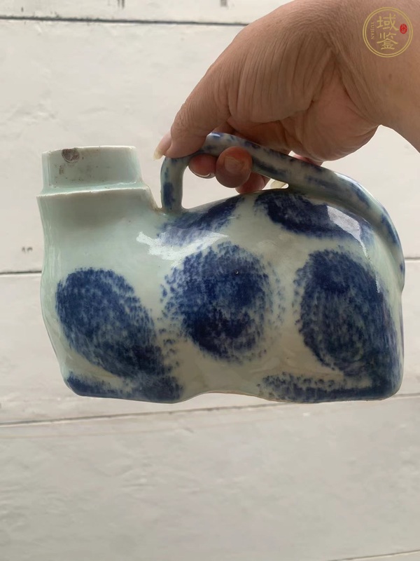 古玩陶瓷青花虎子真品鑒賞圖