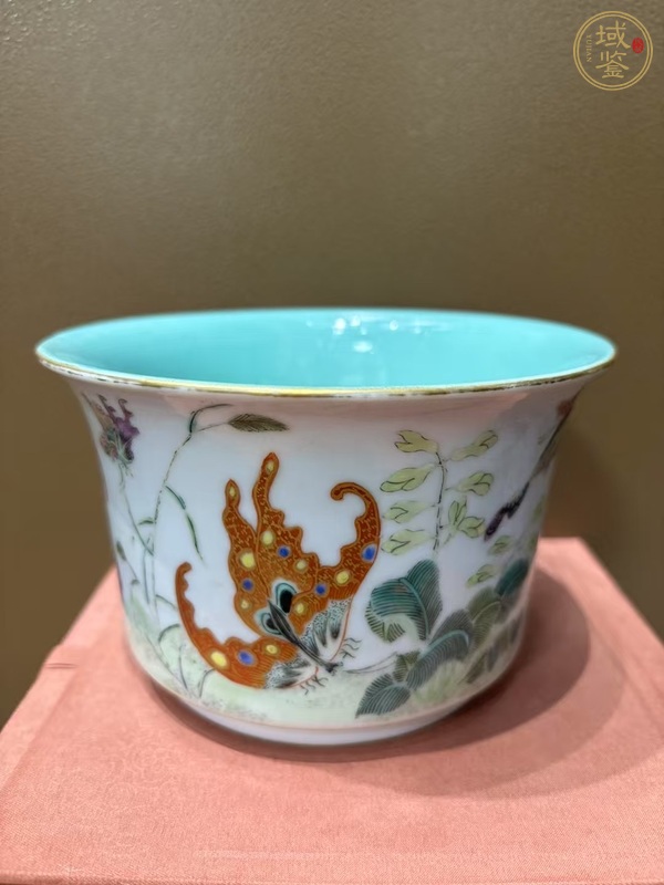 古玩粉彩碗真品鑒賞圖
