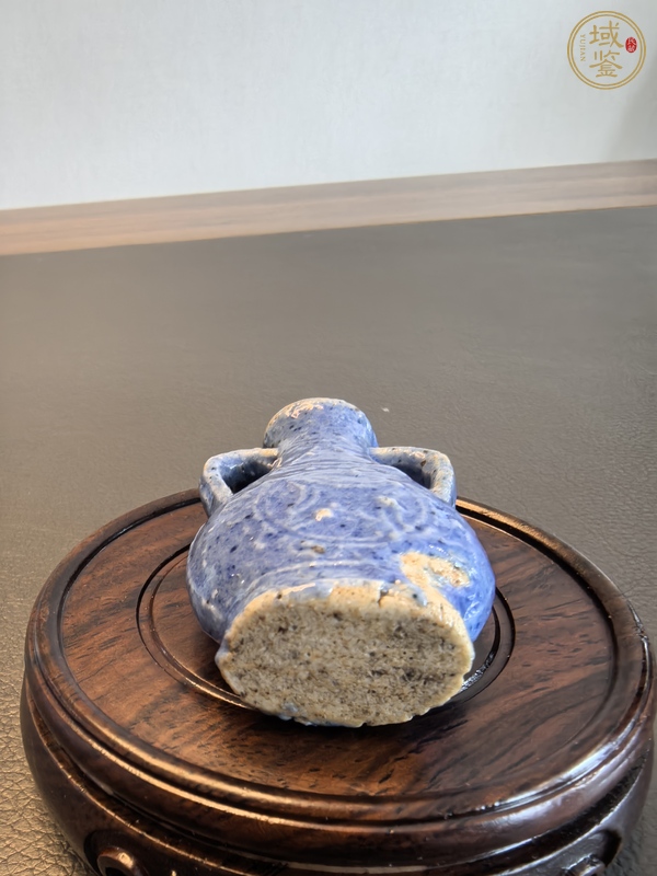 古玩陶瓷霽藍釉銅錢紋瓶真品鑒賞圖