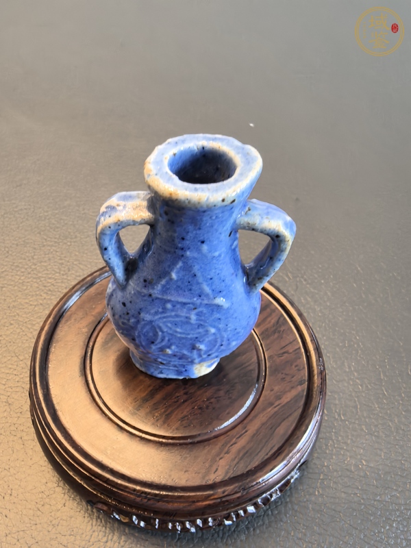 古玩陶瓷霽藍釉銅錢紋瓶真品鑒賞圖