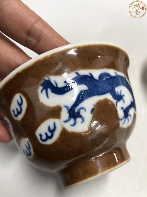 古玩陶瓷一對紫金釉開光青花五爪龍紋茶碗拍賣,當前價格1380元