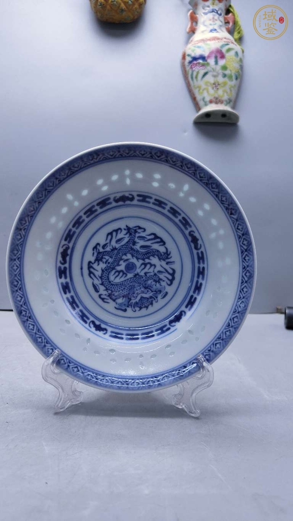 古玩陶瓷青花玲瓏瓷盤真品鑒賞圖