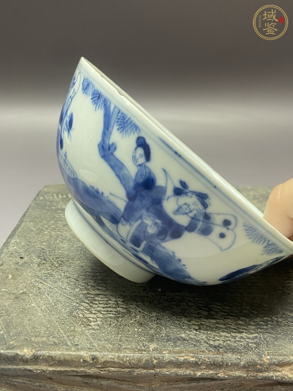 古玩陶瓷三星高照圖青花茶圓真品鑒賞圖