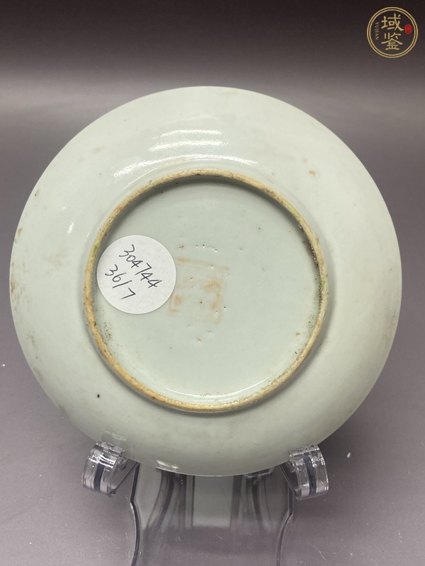 古玩陶瓷花鳥紋粉彩盤真品鑒賞圖