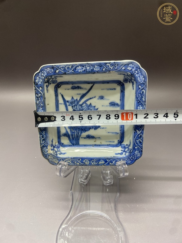 古玩陶瓷花卉紋青花四方倭角盤真品鑒賞圖