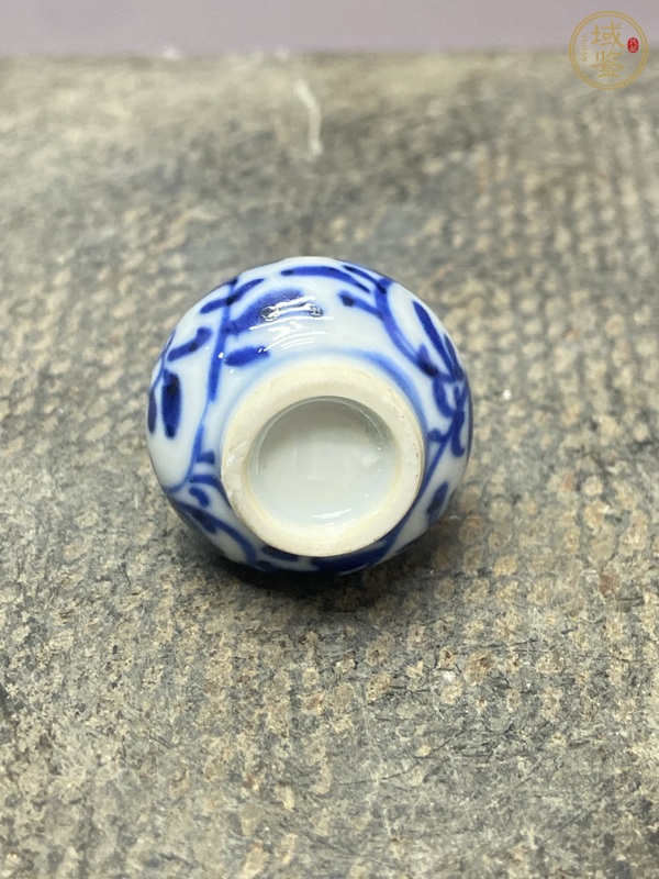 古玩陶瓷花卉紋青花小賞瓶真品鑒賞圖