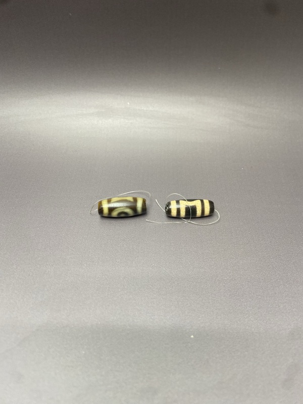 古玩轉賣創匯瑪瑙天珠兩個/對拍賣，當前價格2200元