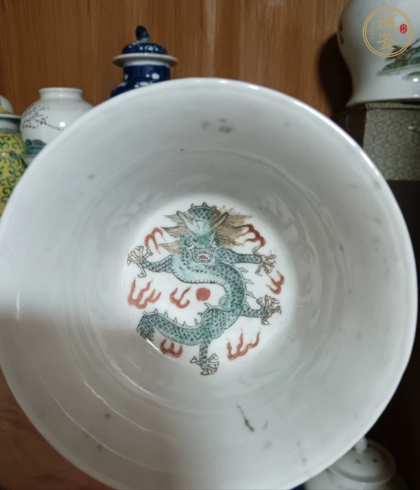 古玩陶瓷龍紋粉彩杯真品鑒賞圖