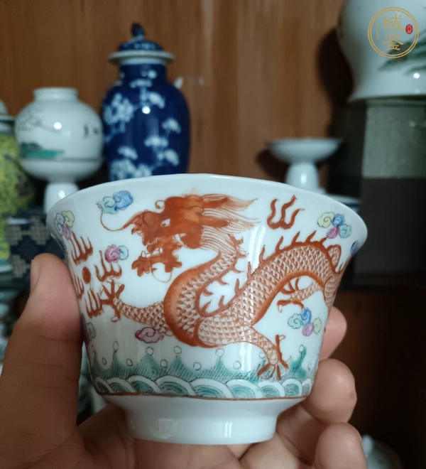 古玩陶瓷龍紋粉彩杯真品鑒賞圖