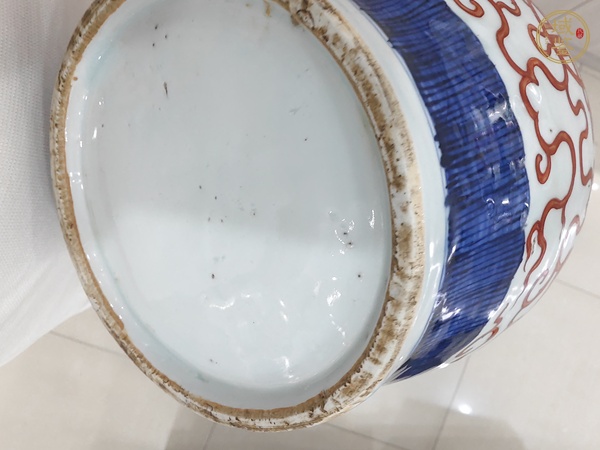 古玩陶瓷青花礬紅獅紋罐真品鑒賞圖