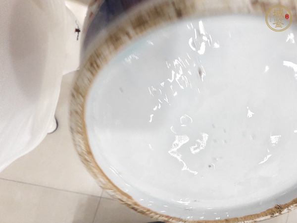 古玩陶瓷青花礬紅獅紋罐真品鑒賞圖