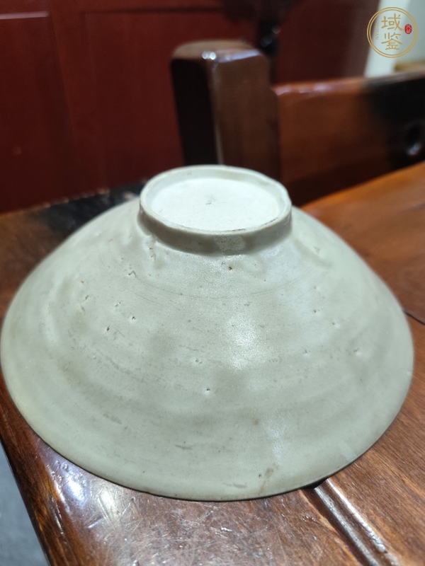 古玩陶瓷青白釉刻云氣紋碗真品鑒賞圖