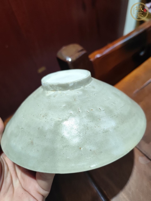 古玩陶瓷青白釉刻云氣紋碗真品鑒賞圖