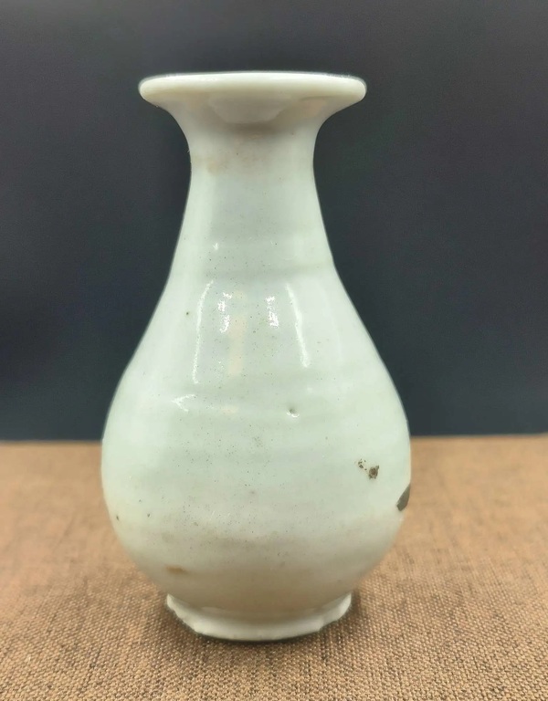 古玩陶瓷明中晚期紅綠彩嬰戲玉壺春瓶拍賣，當前價格1288元