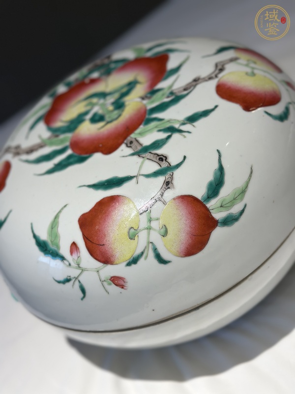 古玩陶瓷粉彩九桃捧盒真品鑒賞圖