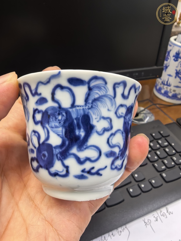 古玩陶瓷五世同堂青花杯真品鑒賞圖