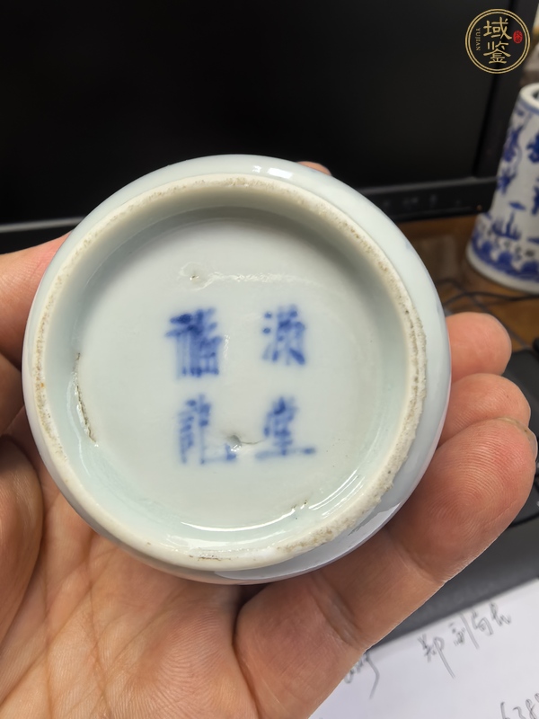 古玩陶瓷五世同堂青花杯真品鑒賞圖
