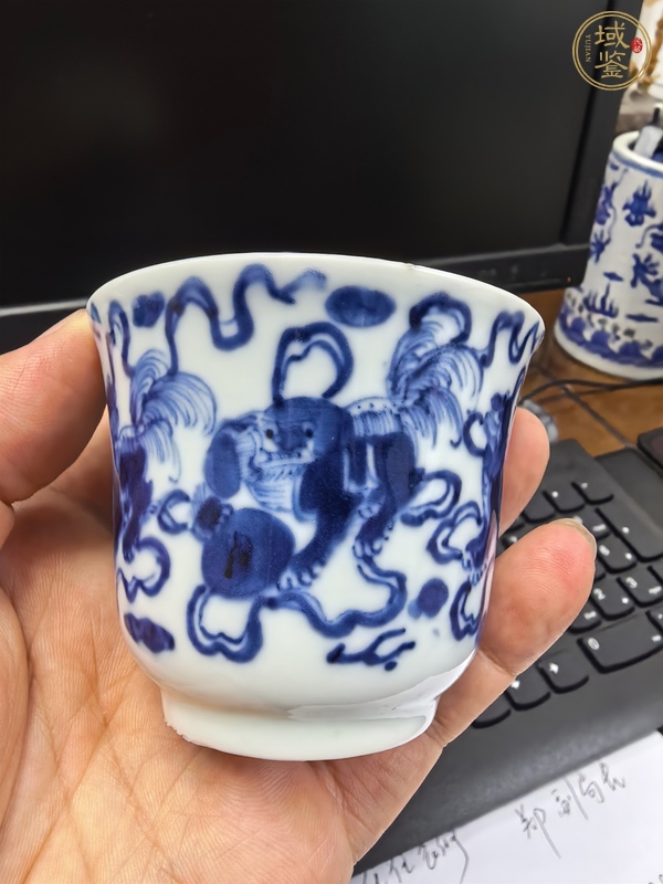 古玩陶瓷五世同堂青花杯真品鑒賞圖