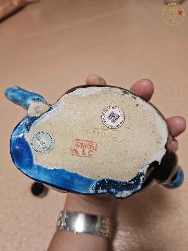 古玩陶瓷孔雀藍釉人物茶壺真品鑒賞圖