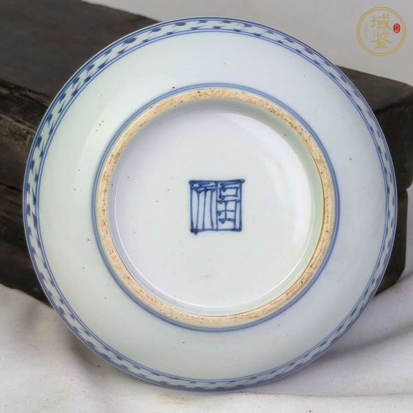 古玩陶瓷民國青花盤真品鑒賞圖