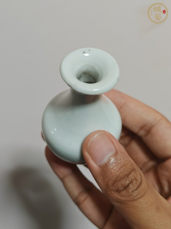 古玩陶瓷晚清白釉小玉壺春瓶真品鑒賞圖
