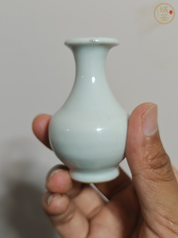 古玩陶瓷晚清白釉小玉壺春瓶真品鑒賞圖
