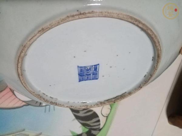 古玩陶瓷豆青釉盤真品鑒賞圖