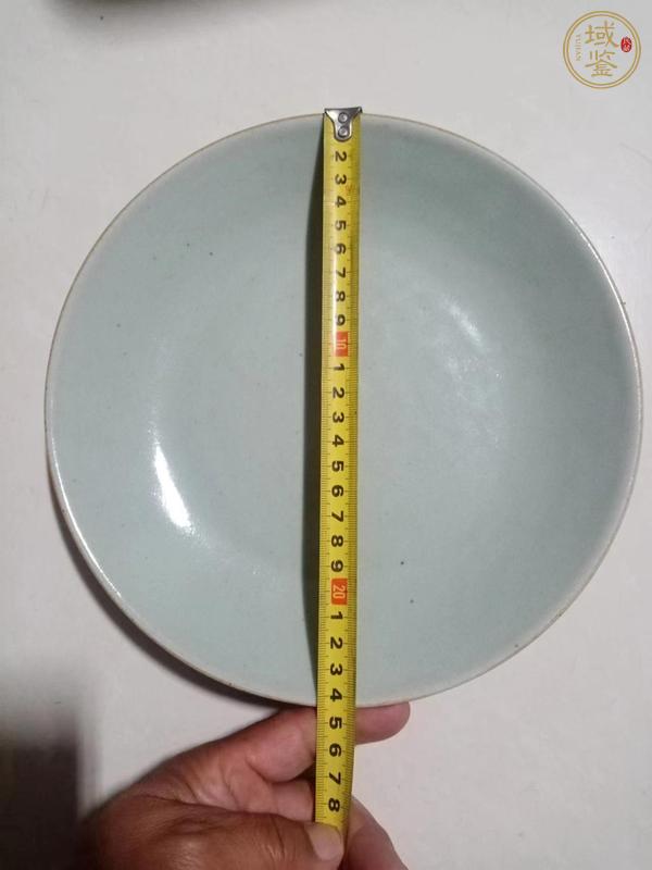 古玩陶瓷豆青釉盤真品鑒賞圖