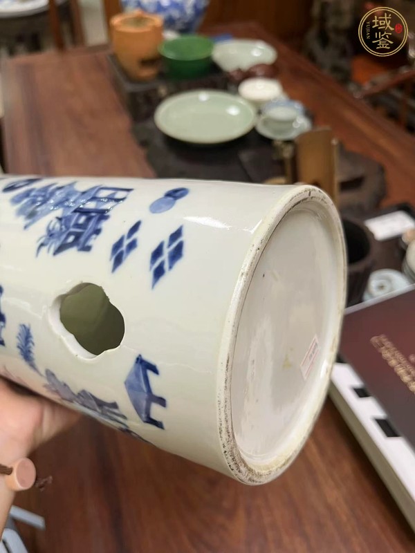 古玩陶瓷青花博古圖帽筒真品鑒賞圖