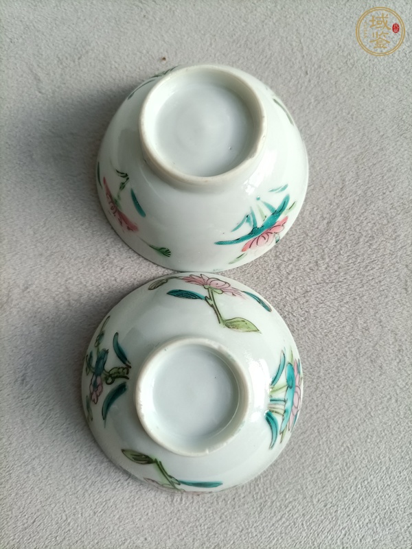 古玩陶瓷粉彩四季花卉紋杯真品鑒賞圖