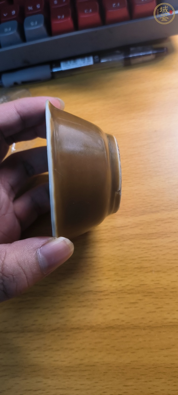古玩陶瓷紫金釉青花魚藻紋杯，疑似復窯真品鑒賞圖