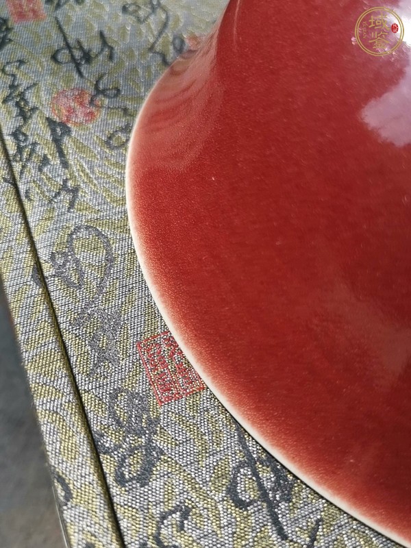古玩陶瓷霽紅釉碗真品鑒賞圖