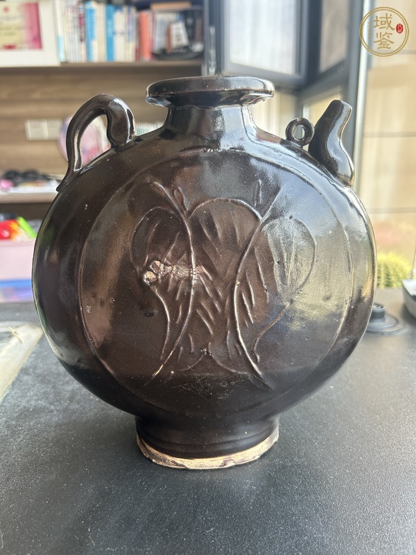 古玩陶瓷耀州窯樹葉紋黑釉扁壺真品鑒賞圖