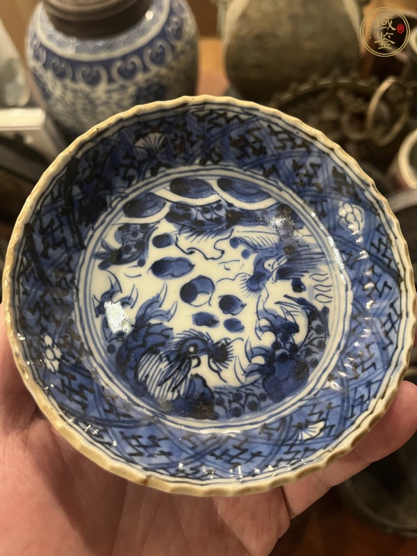 古玩陶瓷青花盤真品鑒賞圖