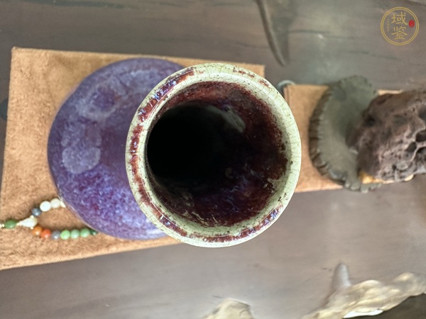 古玩陶瓷紅釉窯變釉膽瓶真品鑒賞圖