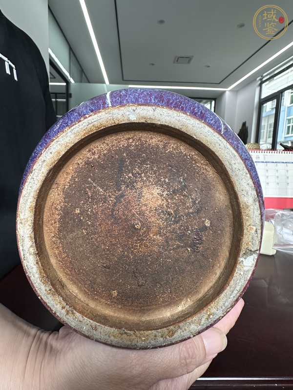 古玩陶瓷紅釉窯變釉膽瓶真品鑒賞圖