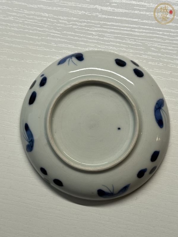 古玩陶瓷花卉紋青花盤(pán)真品鑒賞圖