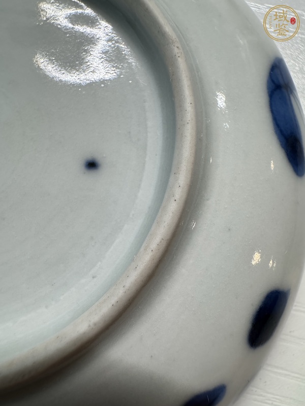 古玩陶瓷花卉紋青花盤(pán)真品鑒賞圖