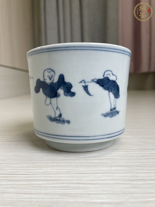 古玩陶瓷清中期 大明成化年制款 嬰戲圖香爐真品鑒賞圖