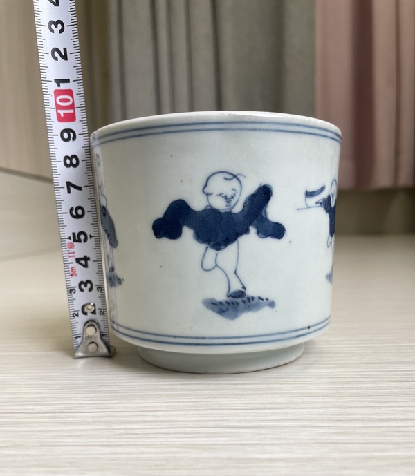 古玩陶瓷清中期 大明成化年制款 嬰戲圖香爐拍賣，當(dāng)前價格800元