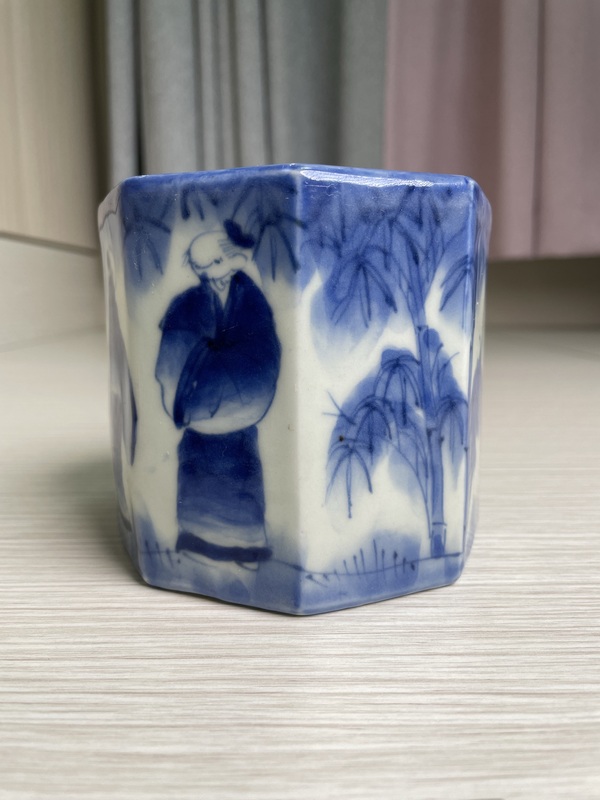 古玩陶瓷清中期 青花竹林高士圖八方筆筒拍賣，當前價格550元