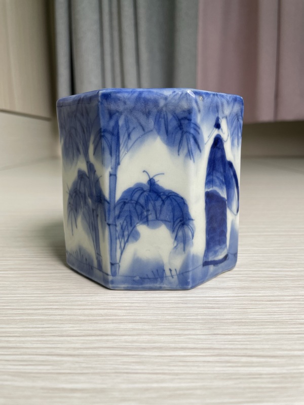 古玩陶瓷清中期 青花竹林高士圖八方筆筒拍賣，當前價格550元