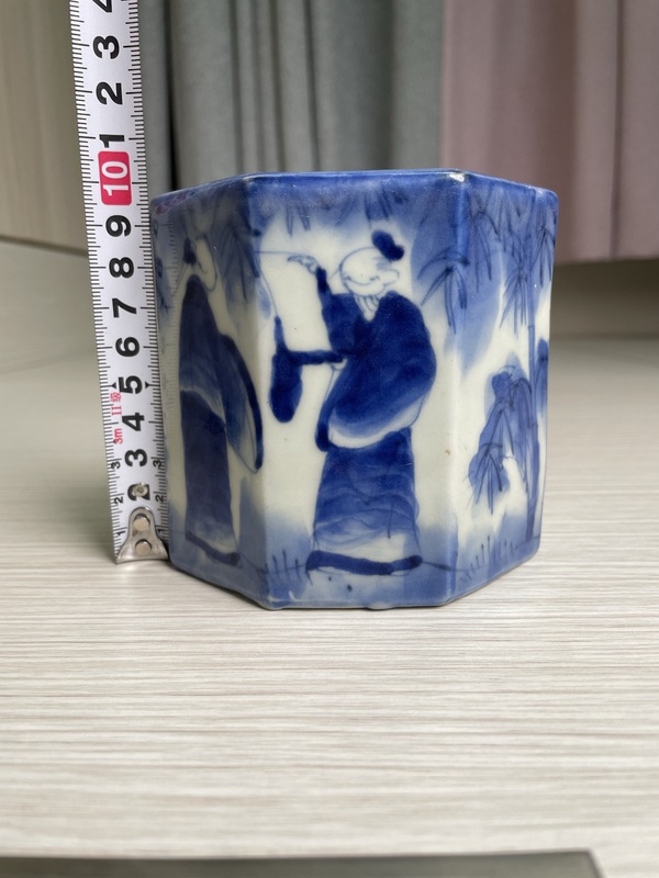古玩陶瓷清中期 青花竹林高士圖八方筆筒拍賣，當前價格550元