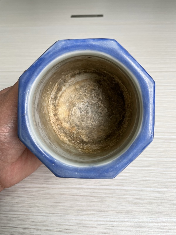 古玩陶瓷清中期 青花竹林高士圖八方筆筒拍賣，當前價格550元